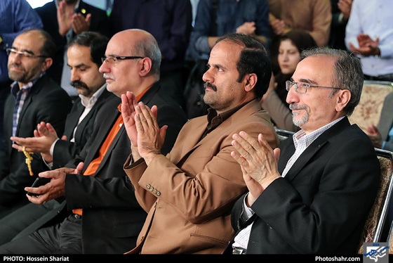 بازدید شهردار مشهد از روزنامه شهرآرا به مناسبت روز خبرنگار / عکس: حسین شریعت / شهرآرا