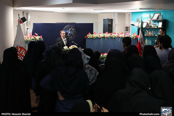 بازدید شهردار مشهد از روزنامه شهرآرا به مناسبت روز خبرنگار / عکس: حسین شریعت / شهرآرا