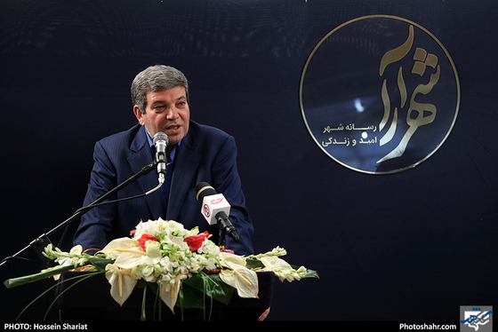 بازدید جمعی از مسئولان از روزنامه شهرآرا در روز خبرنگار - 2 / عکس: حسین شریعت / شهرآرا 