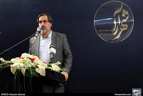 بازدید جمعی از مسئولان از روزنامه شهرآرا در روز خبرنگار - 3/ عکس:  حسین شریعت / شهرآرا