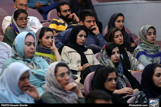 ورکشاپ عکاسی استیج با حضور آزاده اخلاقی / عکس: حسین شریعت / شهرآرا