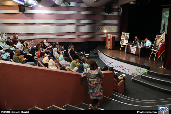 ورکشاپ عکاسی استیج با حضور آزاده اخلاقی / عکس: حسین شریعت / شهرآرا