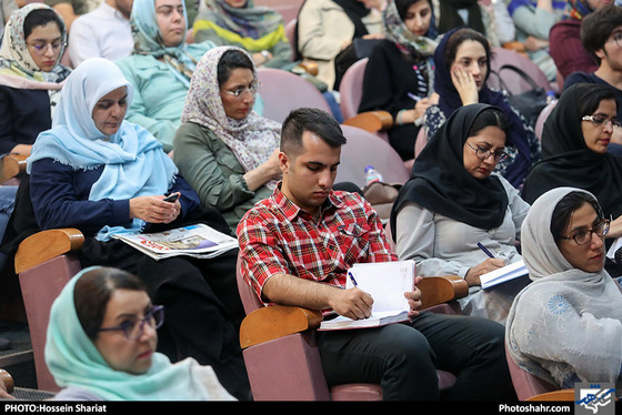 ورکشاپ عکاسی استیج با حضور آزاده اخلاقی / عکس: حسین شریعت / شهرآرا