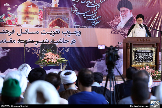 جلسه وجوب تقویت مسائل فرهنگی در حاشیه شهر / عکس: حسین شریعت / شهرآرا