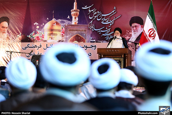 جلسه وجوب تقویت مسائل فرهنگی در حاشیه شهر / عکس: حسین شریعت / شهرآرا