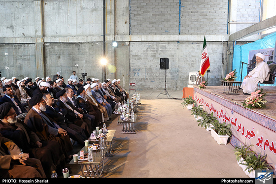 جلسه وجوب تقویت مسائل فرهنگی در حاشیه شهر / عکس: حسین شریعت / شهرآرا