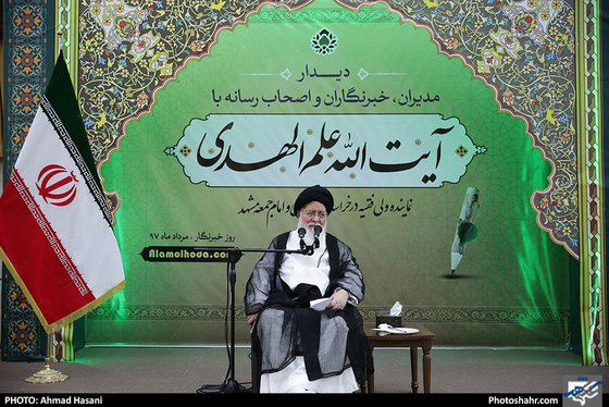 دیدار اصحاب رسانه با آیت الله علم الهدی / عکس: احمد حسنی / شهرآرا