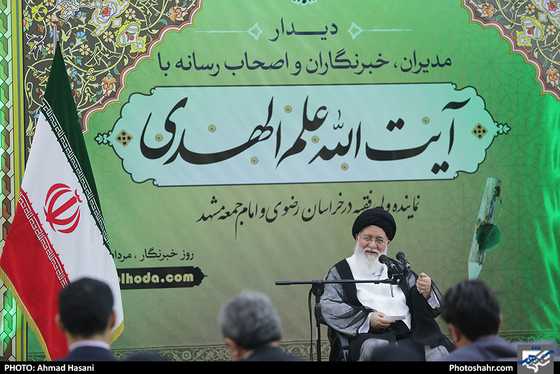 دیدار اصحاب رسانه با آیت الله علم الهدی / عکس: احمد حسنی / شهرآرا