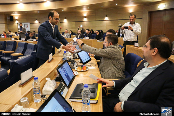 سی و سومین جلسه صحن علنی شورای اسلامی شهر مشهد / عکس: حسین شریعت / شهرآرا