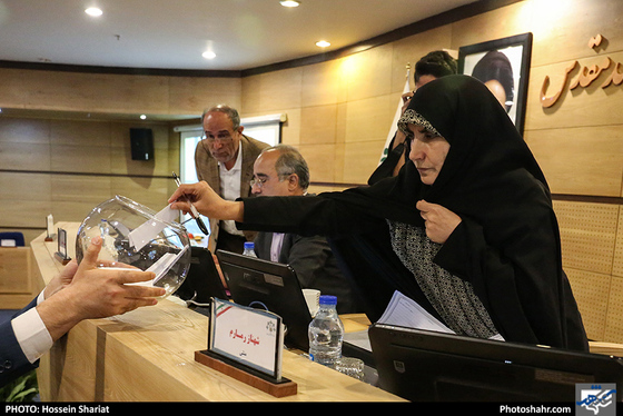 سی و سومین جلسه صحن علنی شورای اسلامی شهر مشهد / عکس: حسین شریعت / شهرآرا