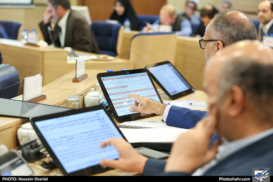 سی و سومین جلسه صحن علنی شورای اسلامی شهر مشهد / عکس: حسین شریعت / شهرآرا
