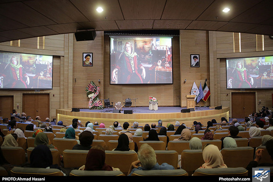 تجلیل از بانو ایران درودی / عکس: احمد حسنی / شهرآرا