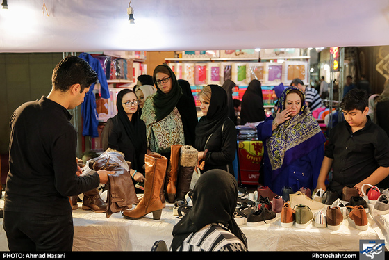 نمایشگاه فروش پاییزه و عرضه کالای تنظیم بازار