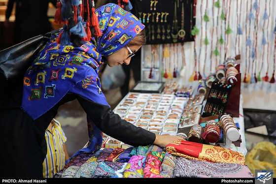 نمایشگاه فروش پاییزه و عرضه کالای تنظیم بازار