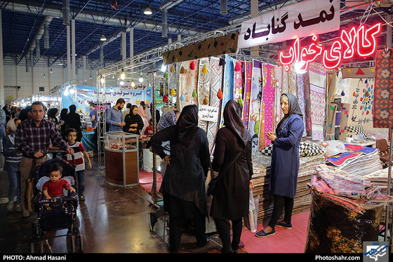 نمایشگاه فروش پاییزه و عرضه کالای تنظیم بازار