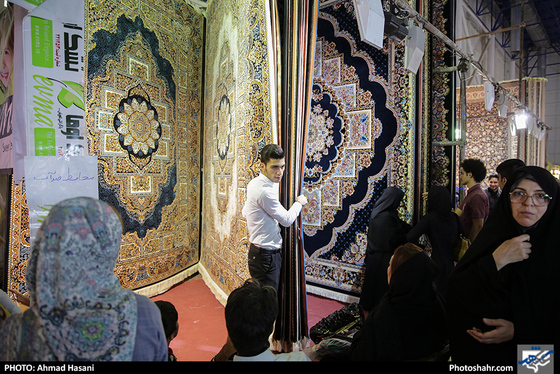 نمایشگاه فروش پاییزه و عرضه کالای تنظیم بازار
