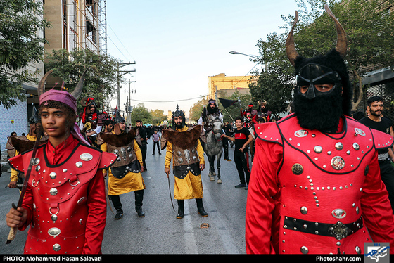 ورود نمادین کاروان امام حسین (ع) به کربلا / عکس: محمدحسن صلواتی / شهرآرا