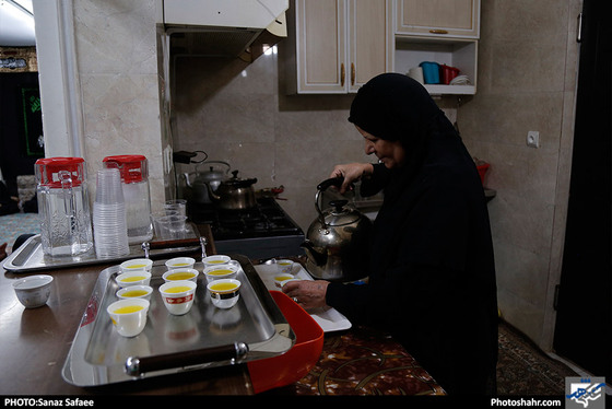 مراسم سنتی سینی‌گردانی حضرت قاسم (ع) / عکس: ساناز صفائی / شهرآرا