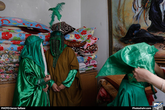 مراسم سنتی سینی‌گردانی حضرت قاسم (ع) / عکس: ساناز صفائی / شهرآرا