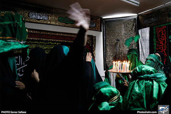 مراسم سنتی سینی‌گردانی حضرت قاسم (ع) / عکس: ساناز صفائی / شهرآرا