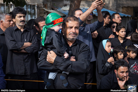 خیمه سوزان ظهر عاشورا در شهرک شهید بهشتی مشهد / عکس: داود بهگام / شهرآرا