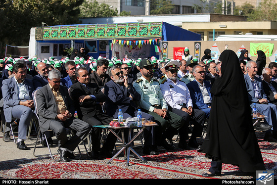 آغاز سال تحصیلی در دبیرستان دخترانه هدی مشهد / عکس: حسین شریعت / شهرآرا