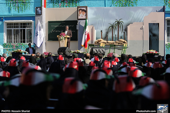 آغاز سال تحصیلی در دبیرستان دخترانه هدی مشهد / عکس: حسین شریعت / شهرآرا