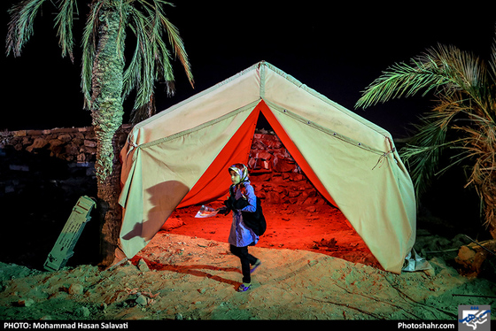 تماشای هزاران قمر / عکاس: محمدحسن صلواتی / شهرآرا