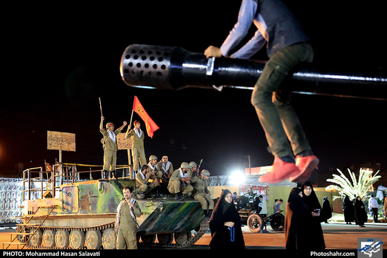 تماشای هزاران قمر / عکاس: محمدحسن صلواتی / شهرآرا