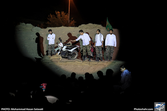 تماشای هزاران قمر / عکاس: محمدحسن صلواتی / شهرآرا