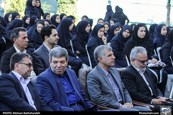 نواختن زنگ گردشگری در مدارس خراسان رضوی / عکس: محسن بخشنده / شهرآرا