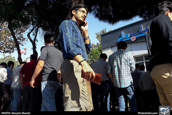 حال و هوای بازار ارز در مشهد / عکس:حسین شریعت / شهرآرا