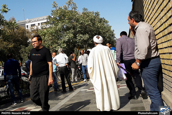 حال و هوای بازار ارز در مشهد / عکس:حسین شریعت / شهرآرا