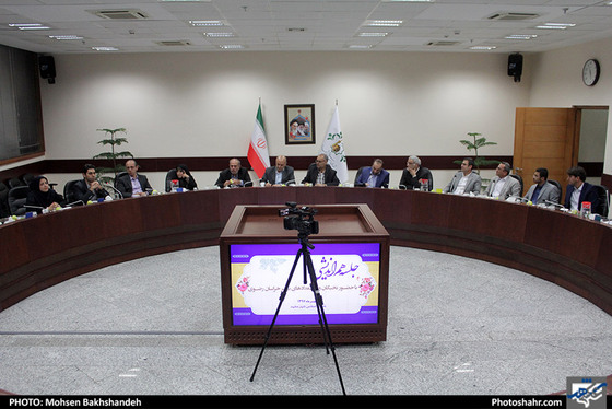 نشست هم اندیشی جمعی از اعضای شورای شهر با نخبگان و استعداد های برتر / عکس: محسن بخشنده / شهرآرا