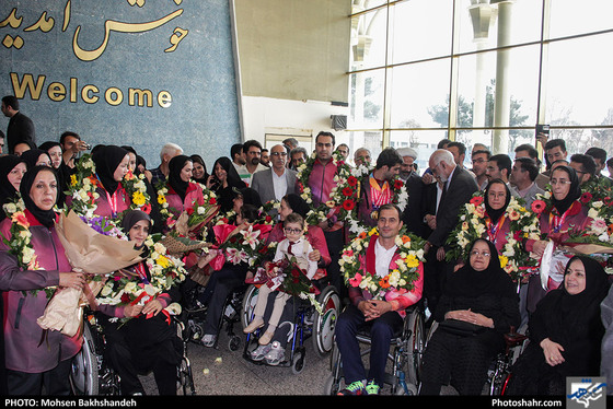 استقبال از مدال آوران خراسانی مسابقات پارا آسیایی جاکارتا / عکس: محسن بخشنده / شهرآرا