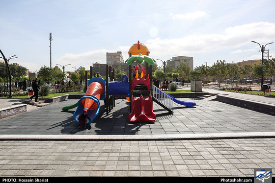 آیین بهره‌برداری همزمان از 10 بوستان در سطح شهر / عکس: حسین شریعت / شهرآرا