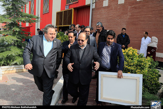 بازدید وزیر تعاون،کار و رفاه اجتماعی از یک واحد تولید زعفران / عکس:  محسن بخشنده / شهرآرا