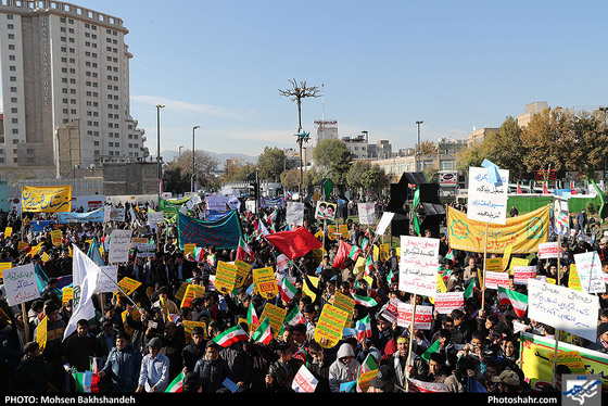 راهپیمایی 13 آبان / عکس: محسن بخشنده / شهرآرا