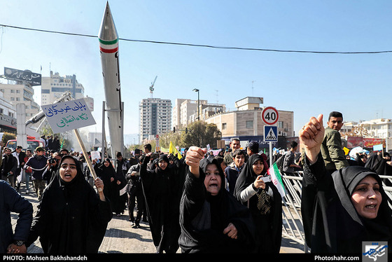 راهپیمایی 13 آبان / عکس: محسن بخشنده / شهرآرا