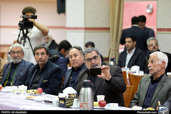نشست صمیمی اعضای شورای شهر با مسئولان هیئات مذهبی مشهد