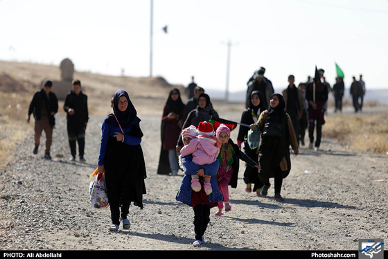  زائران پیاده امام رضا (ع) | عکس : علی عبداللهی / شهرآرا