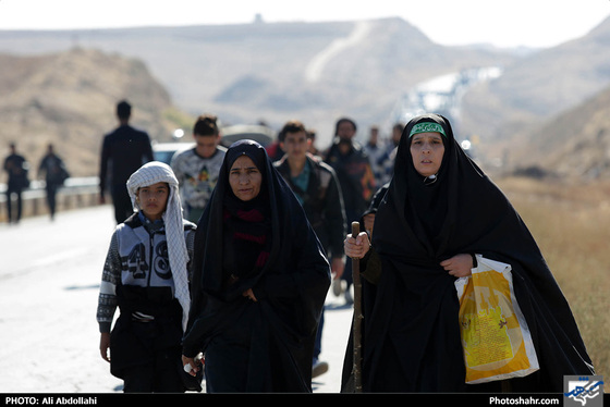  زائران پیاده امام رضا (ع) | عکس : علی عبداللهی / شهرآرا