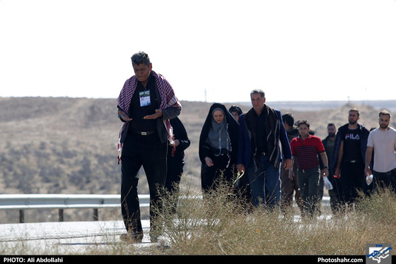  زائران پیاده امام رضا (ع) | عکس : علی عبداللهی / شهرآرا