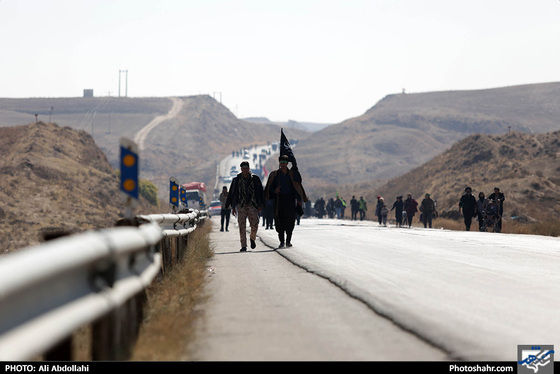  زائران پیاده امام رضا (ع) | عکس : علی عبداللهی / شهرآرا