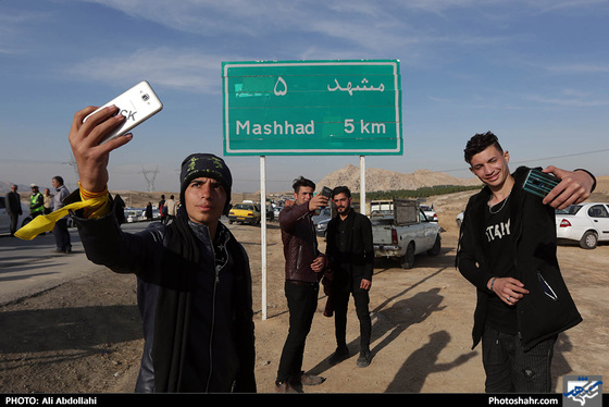  زائران پیاده امام رضا (ع) | عکس : علی عبداللهی / شهرآرا