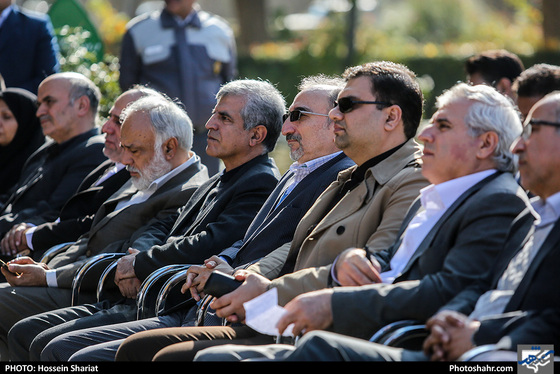 آغاز عملیات بازپیرایی و ساماندهی پیشخوان آرامگاه فردوسی / عکس: حسین شریعت / شهرآرا