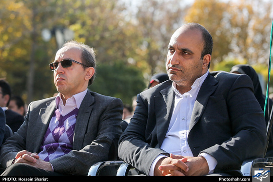 آغاز عملیات بازپیرایی و ساماندهی پیشخوان آرامگاه فردوسی / عکس: حسین شریعت / شهرآرا