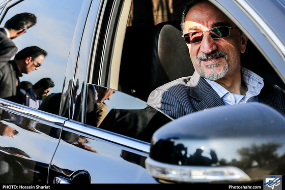 آغاز عملیات بازپیرایی و ساماندهی پیشخوان آرامگاه فردوسی / عکس: حسین شریعت / شهرآرا