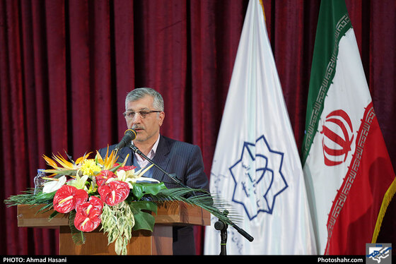 تجلیل از تاکسیرانان افتخاری و امانتدار / عکس: احمد حسنی / شهرآرا