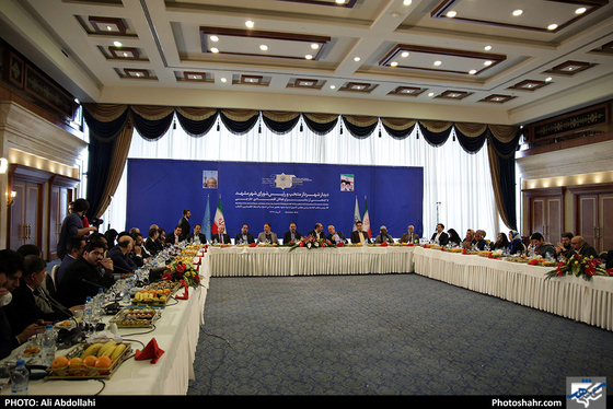 دیدار شهردار منتخب مشهد با جمعی از سفرا و فعالان اقتصادی خارجی / عکس: علی عبداللهی / شهرآرا